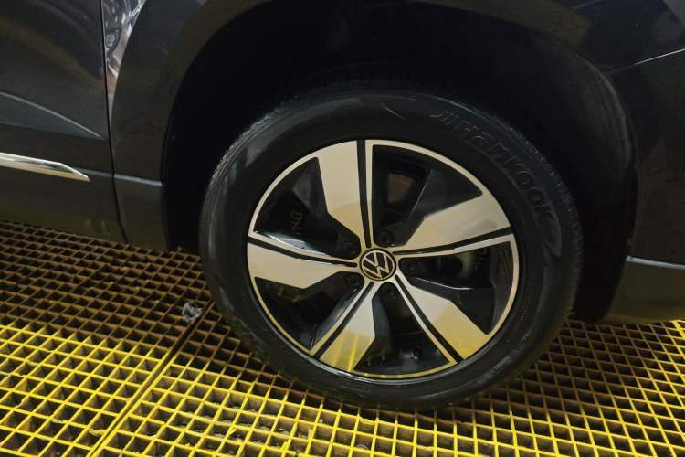 Used Volkswagen Tharu 2022 280TSI Two-Wheel Drive Comfort Edition Right Front Wheel Hub