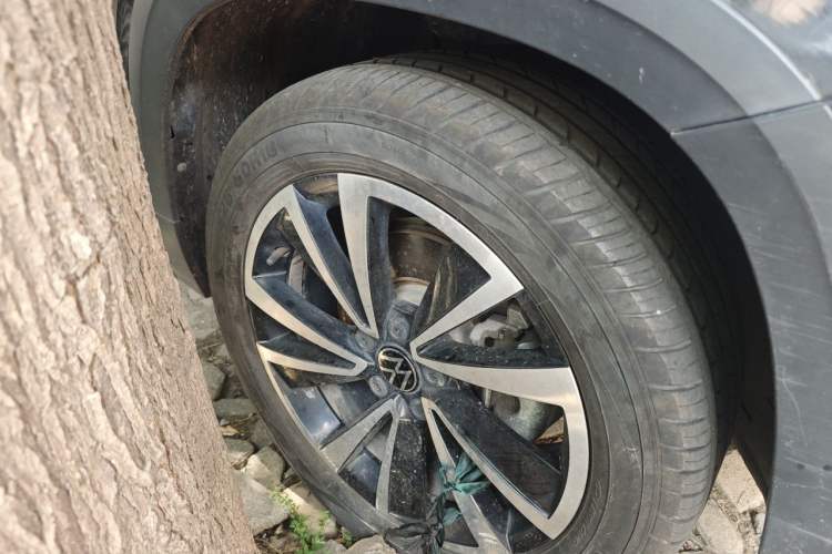 Used Volkswagen Tharu 2022 280TSI Two-Wheel-Drive Luxury Edition Right Front Wheel Hub