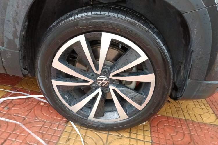 Used Volkswagen Tharu 2022 330TSI Four-Wheel Drive Luxury Edition Right Front Wheel Hub
