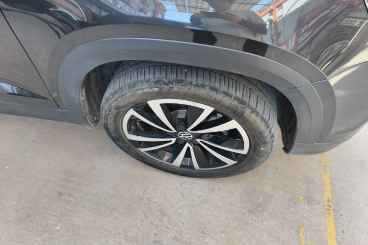 Used Volkswagen Tharu 2022 280TSI Two-Wheel-Drive Luxury Edition Right Front Wheel Hub