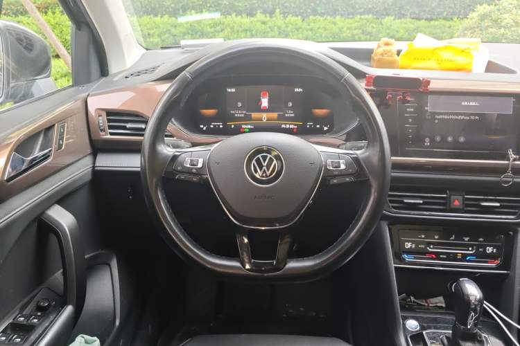 Used Volkswagen Tharu 2022 280TSI Two-Wheel Drive Comfort Edition Steering Wheel
