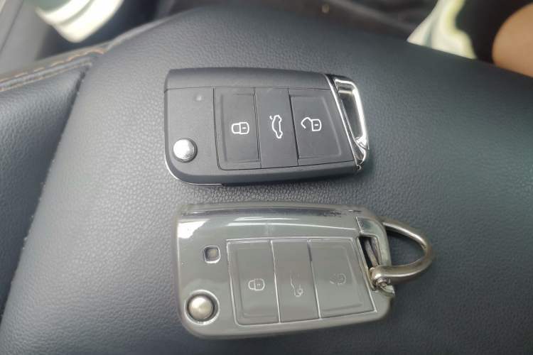Used Volkswagen Tharu 2022 280TSI Two-Wheel-Drive Luxury Edition Vehicle Key