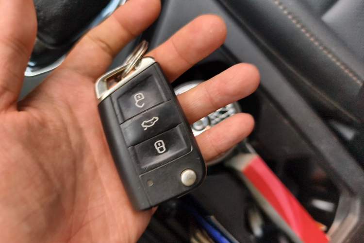 Used Volkswagen Tharu 2022 280TSI Two-Wheel-Drive Luxury Edition Vehicle Key
