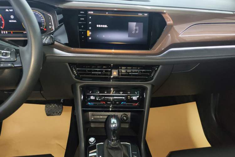 Used Volkswagen Tharu 2022 330TSI Four-Wheel Drive Flagship Edition Audio And AC Panel