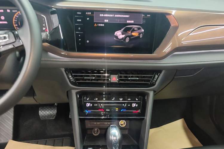 Used Volkswagen Tharu 2022 330TSI Four-Wheel Drive Flagship Edition Audio And AC Panel