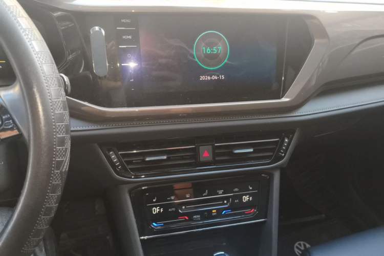 Used Volkswagen Tharu 2022 280TSI Two-Wheel-Drive Luxury Edition Audio And AC Panel