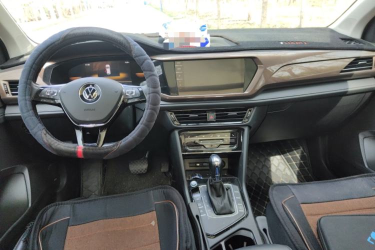 Used Volkswagen Tharu 2022 280TSI Two-Wheel-Drive Luxury Edition Center Console