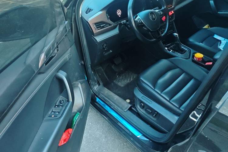 Used Volkswagen Tharu 2022 280TSI Two-Wheel-Drive Luxury Edition Driver Seat
