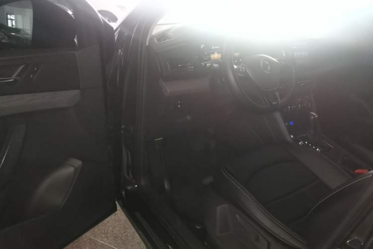 Used Volkswagen Tharu 2022 280TSI Two-Wheel Drive Trend Edition Driver Seat