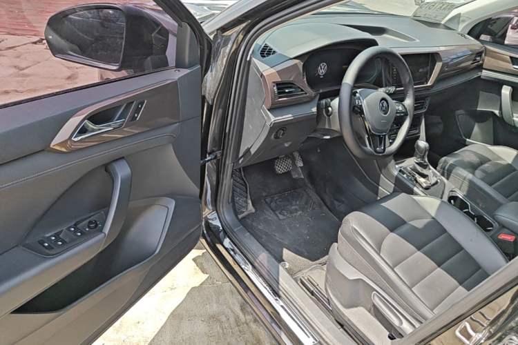 Used Volkswagen Tharu 2022 280TSI Two-Wheel Drive Comfort Edition Driver Seat