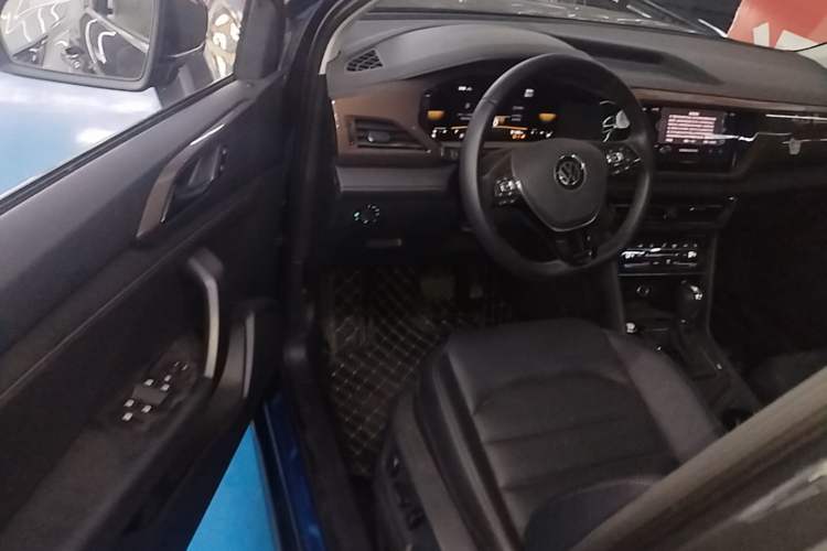 Used Volkswagen Tharu 2022 280TSI Two-Wheel-Drive Luxury Edition Driver Seat