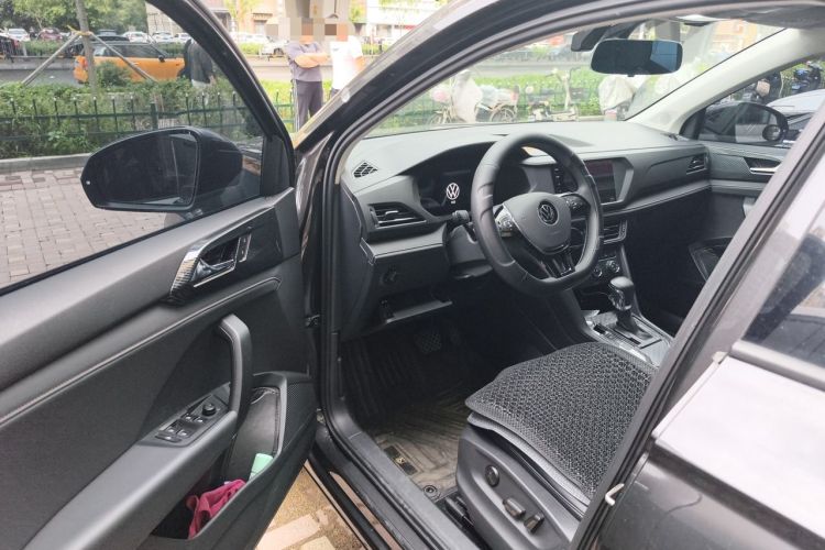 Used Volkswagen Tharu 2022 280TSI Two-Wheel Drive Trend Edition Driver Seat