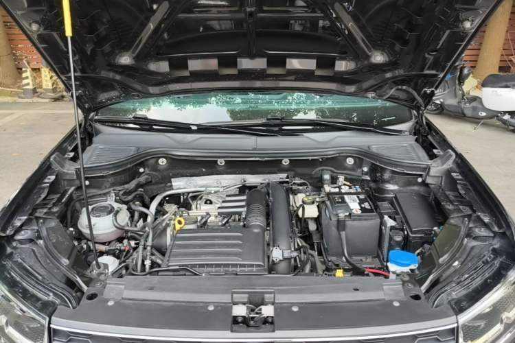 Used Volkswagen Tharu 2022 280TSI Two-Wheel-Drive Luxury Edition Engine Bay