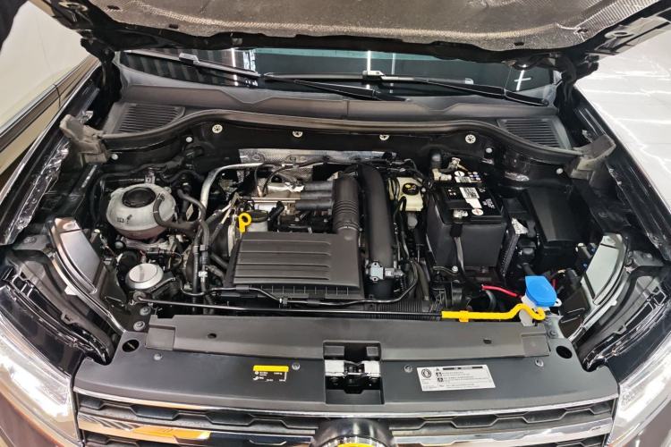 Used Volkswagen Tharu 2022 280TSI Two-Wheel-Drive Luxury Edition Engine Bay