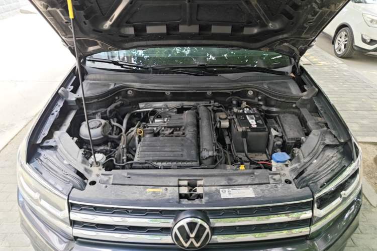 Used Volkswagen Tharu 2022 280TSI Two-Wheel-Drive Luxury Edition Engine Bay