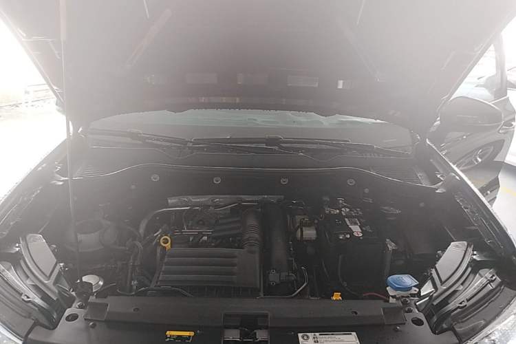 Used Volkswagen Tharu 2022 280TSI Two-Wheel-Drive Luxury Edition Engine Bay