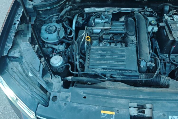 Used Volkswagen Tharu 2022 280TSI Two-Wheel-Drive Luxury Edition Engine Bay Right
