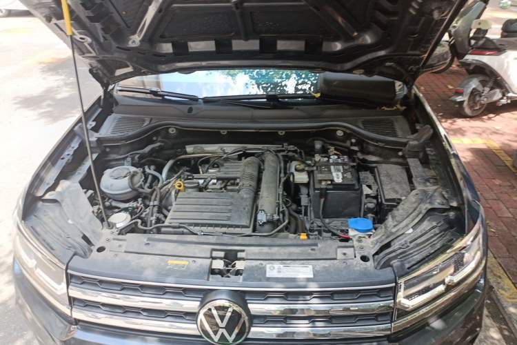 Used Volkswagen Tharu 2022 280TSI Two-Wheel-Drive Luxury Edition Engine Bay