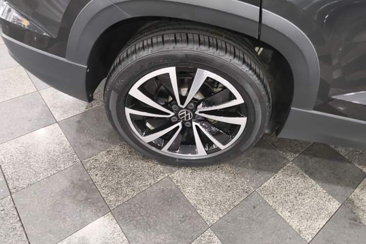 Used Volkswagen Tharu 2022 280TSI Two-Wheel-Drive Luxury Edition Exterior 5