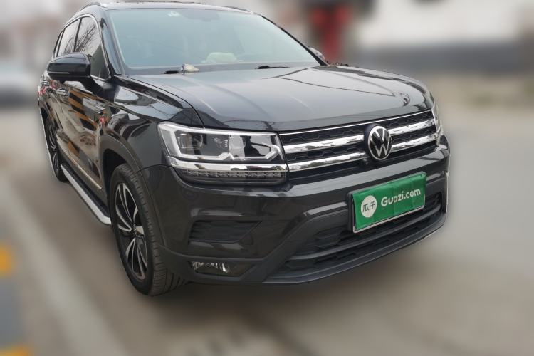 Used Volkswagen Tharu 2022 280TSI Two-Wheel-Drive Luxury Edition Front Right 45 Deg
