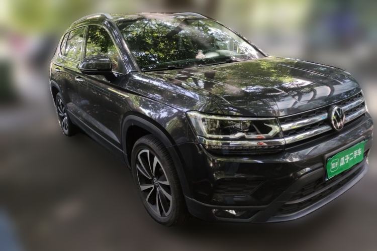 Used Volkswagen Tharu 2022 280TSI Two-Wheel-Drive Luxury Edition Front Right 45 Deg