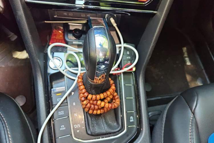Used Volkswagen Tharu 2022 280TSI Two-Wheel-Drive Luxury Edition Gear Lever