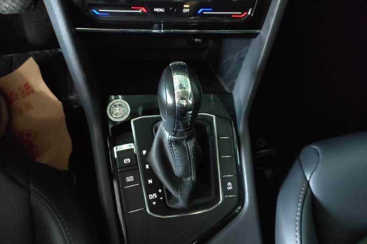 Used Volkswagen Tharu 2022 280TSI Two-Wheel Drive Comfort Edition Gear Lever