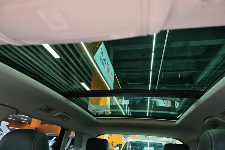 Used Volkswagen Tharu 2022 280TSI Two-Wheel-Drive Luxury Edition Headliner