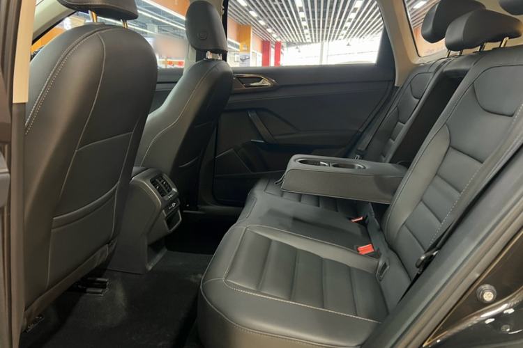 Used Volkswagen Tharu 2022 280TSI Two-Wheel-Drive Luxury Edition Interior 2