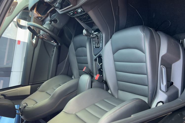 Used Volkswagen Tharu 2022 280TSI Two-Wheel-Drive Luxury Edition Interior 2