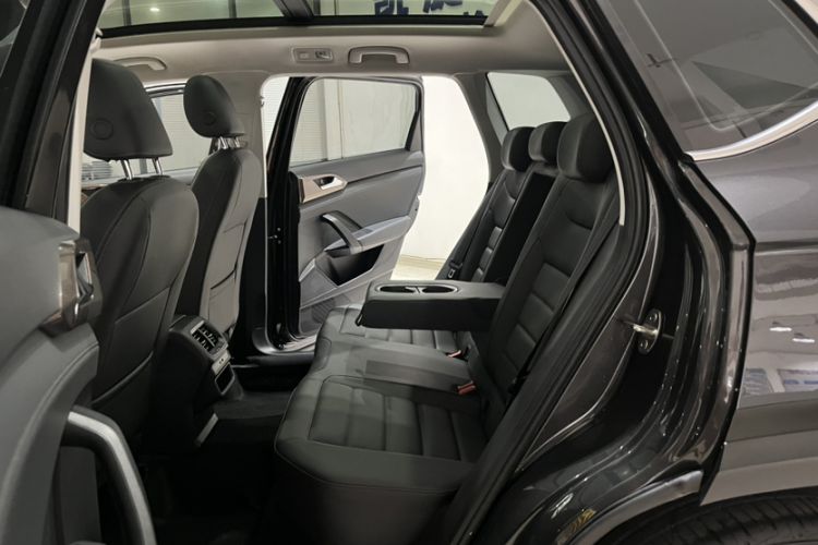 Used Volkswagen Tharu 2022 280TSI Two-Wheel-Drive Luxury Edition Interior 7