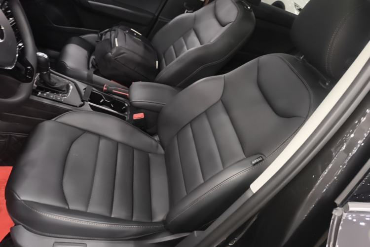 Used Volkswagen Tharu 2022 280TSI Two-Wheel-Drive Luxury Edition Left Front Seat