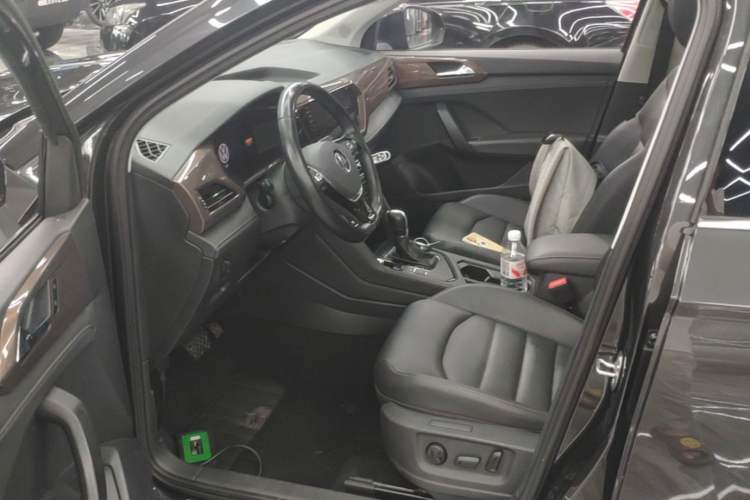 Used Volkswagen Tharu 2022 280TSI Two-Wheel-Drive Luxury Edition Left Front Seat