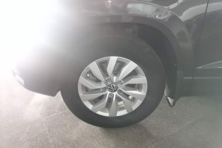 Used Volkswagen Tharu 2022 280TSI Two-Wheel Drive Trend Edition Left Front Wheel Hub