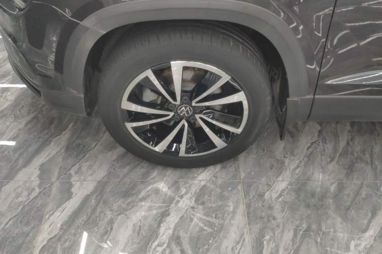 Used Volkswagen Tharu 2022 280TSI Two-Wheel-Drive Luxury Edition Left Front Wheel Hub