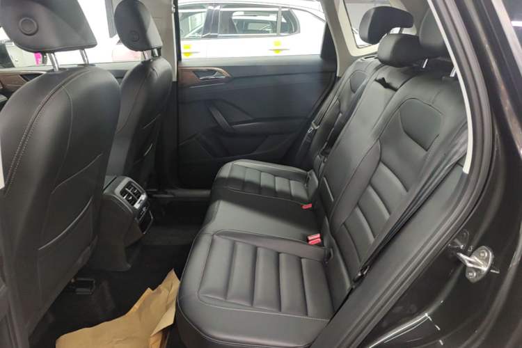 Used Volkswagen Tharu 2022 330TSI Four-Wheel Drive Flagship Edition Left Rear Seat