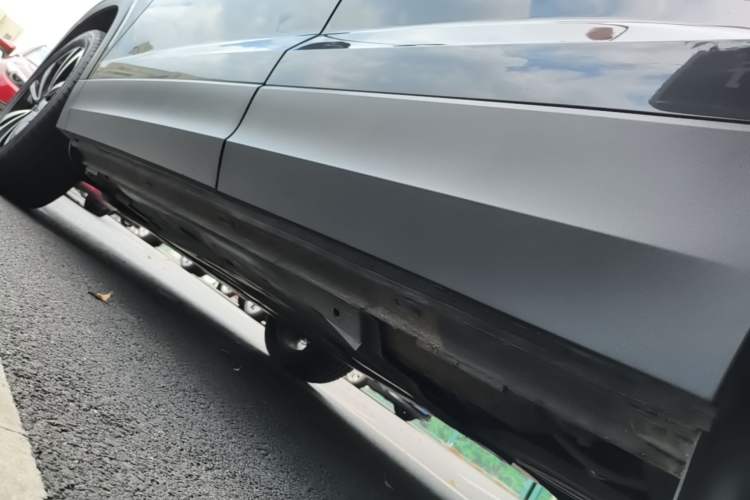 Used Volkswagen Tharu 2022 280TSI Two-Wheel-Drive Luxury Edition Left Side Sill