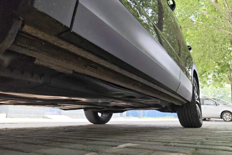 Used Volkswagen Tharu 2022 280TSI Two-Wheel-Drive Luxury Edition Left Side Sill