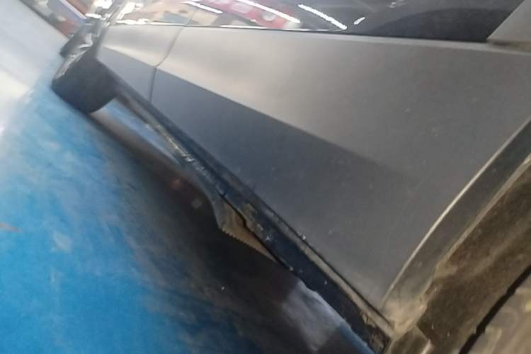Used Volkswagen Tharu 2022 280TSI Two-Wheel-Drive Luxury Edition Left Side Sill