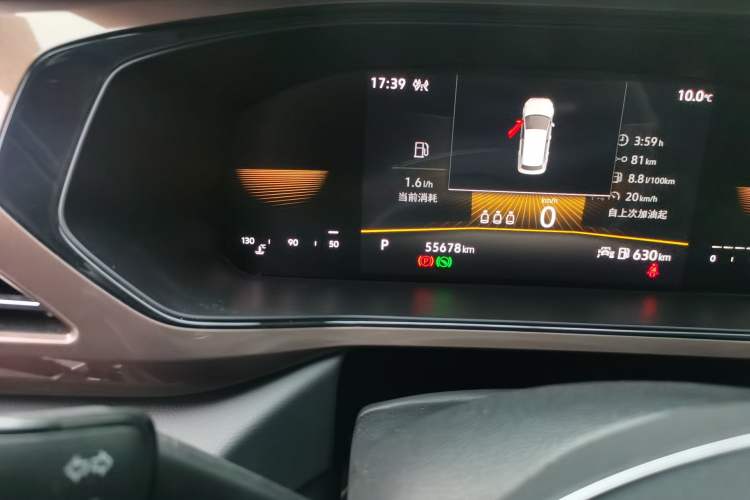 Used Volkswagen Tharu 2022 280TSI Two-Wheel-Drive Luxury Edition Odometer Close Up