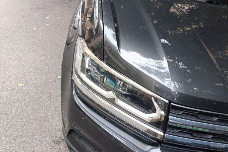 Used Volkswagen Tharu 2022 280TSI Two-Wheel-Drive Luxury Edition Right Front Headlight