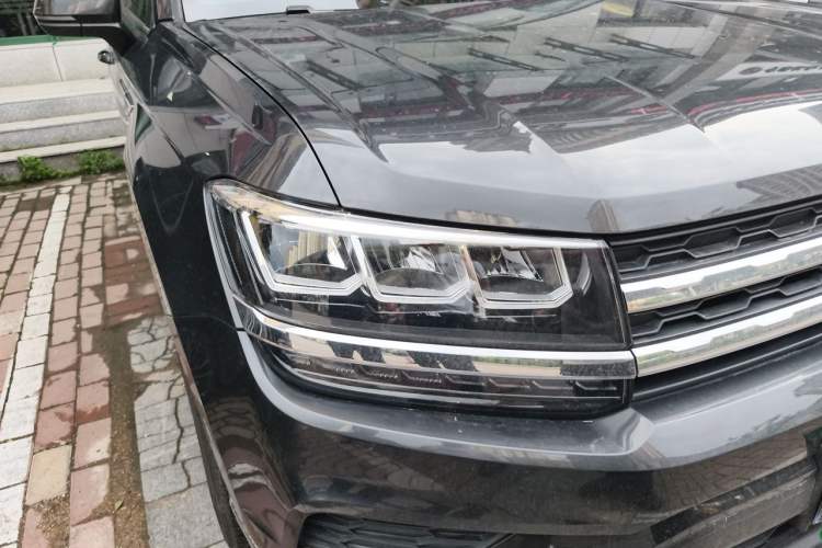 Used Volkswagen Tharu 2022 280TSI Two-Wheel Drive Trend Edition Right Front Headlight
