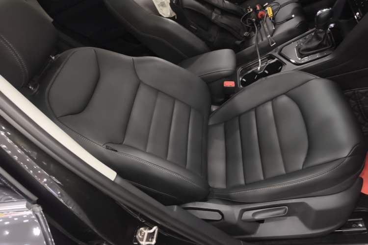 Used Volkswagen Tharu 2022 280TSI Two-Wheel-Drive Luxury Edition Right Front Seat
