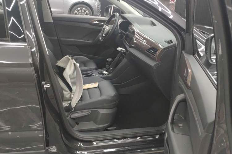 Used Volkswagen Tharu 2022 280TSI Two-Wheel-Drive Luxury Edition Right Front Seat