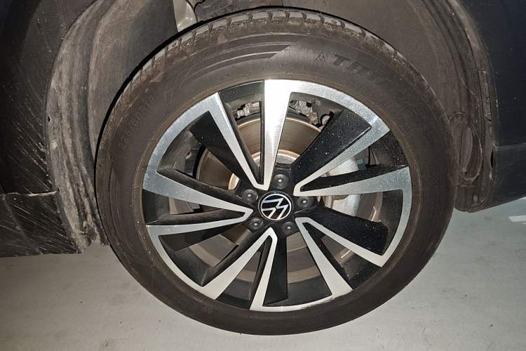 Used Volkswagen Tharu 2022 280TSI Two-Wheel-Drive Luxury Edition Right Front Wheel Hub