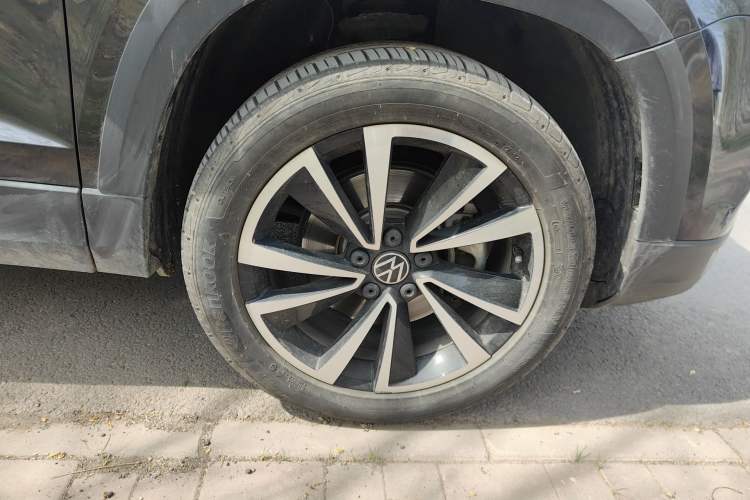 Used Volkswagen Tharu 2022 280TSI Two-Wheel-Drive Luxury Edition Right Front Wheel Hub