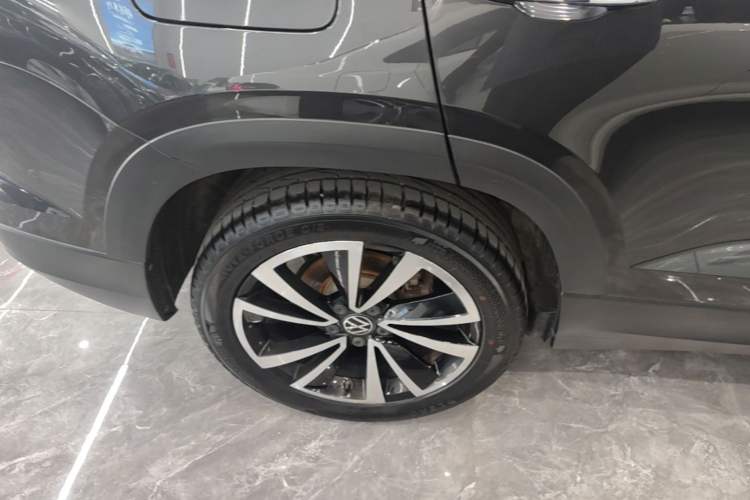 Used Volkswagen Tharu 2022 280TSI Two-Wheel-Drive Luxury Edition Right Rear Wheel Hub