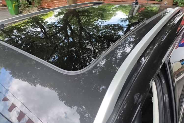 Used Volkswagen Tharu 2022 280TSI Two-Wheel-Drive Luxury Edition Roof