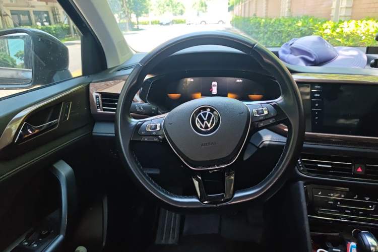 Used Volkswagen Tharu 2022 280TSI Two-Wheel-Drive Luxury Edition Steering Wheel