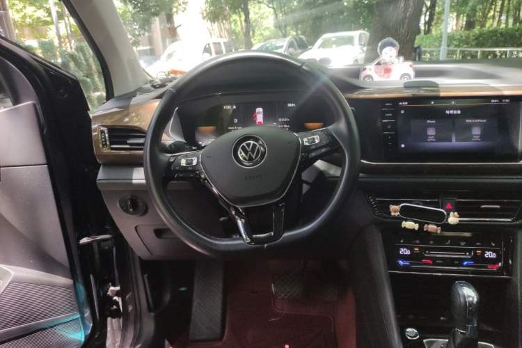 Used Volkswagen Tharu 2022 280TSI Two-Wheel-Drive Luxury Edition Steering Wheel